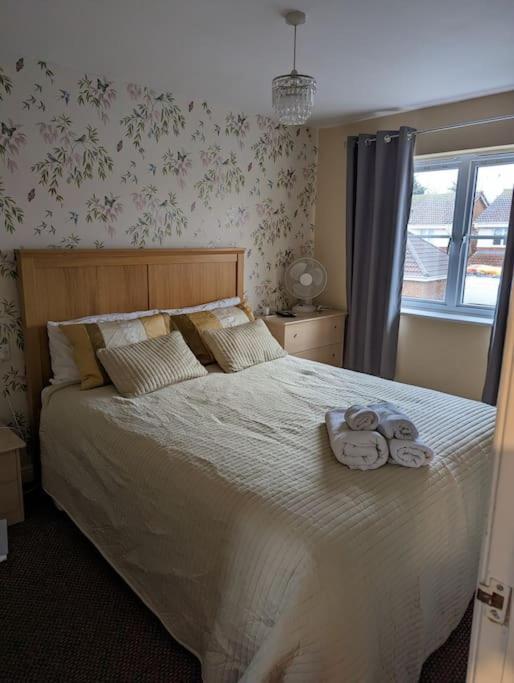 3 Bedroom Detached By The Sea Prestatyn Exteriör bild